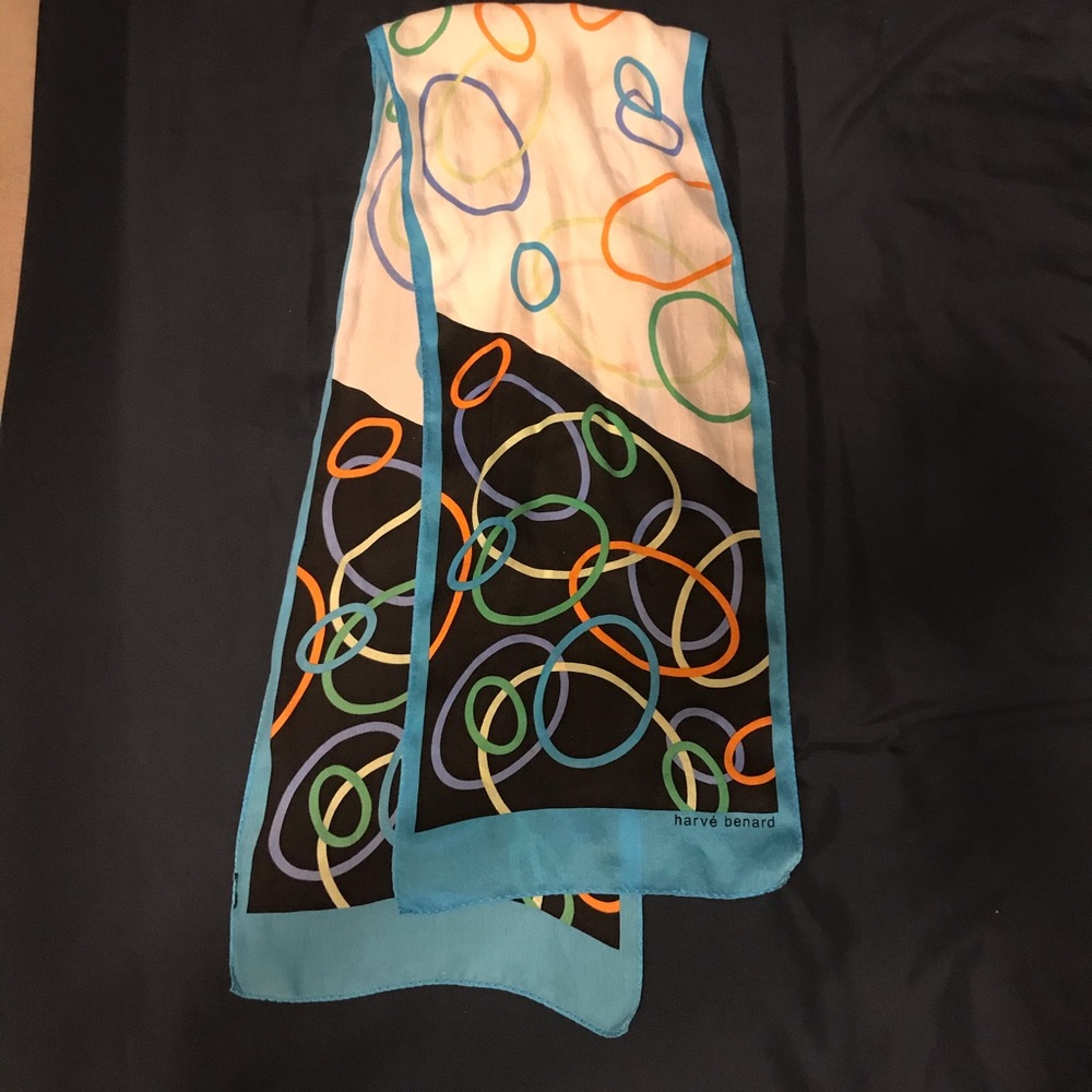 Harve Benard Scarf
